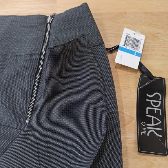 Speak 2 Me Women's Gray Pleated Mini Skirt Size 9 NWT - Picture 5 of 15